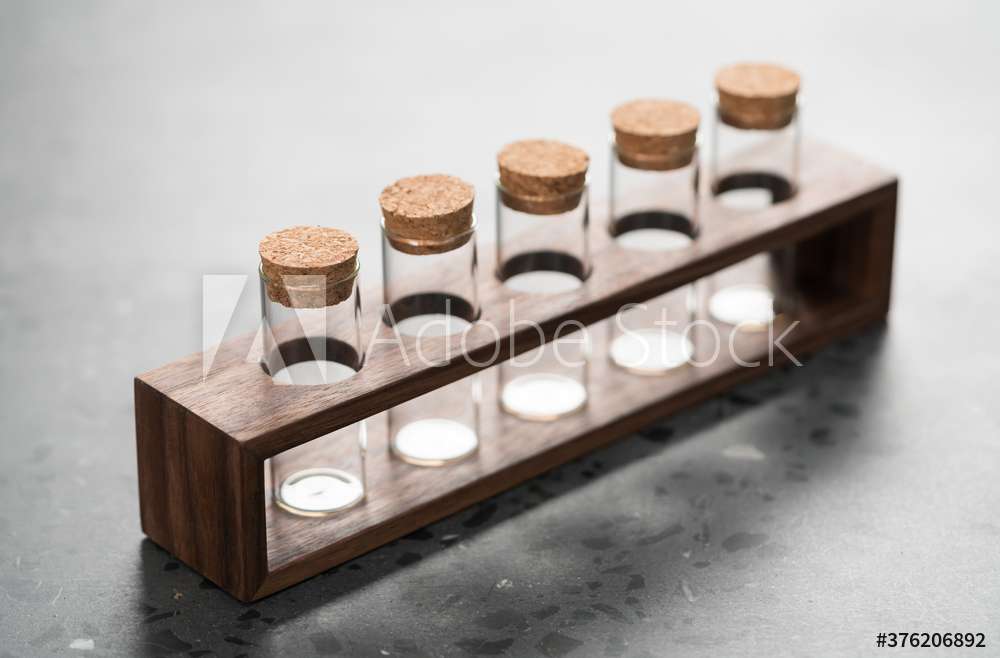 Degustacijske epruvete in stojala